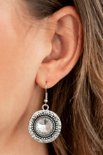 Load image into Gallery viewer, Global Glamour - White #BB4017