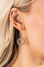 Load image into Gallery viewer, Dramatic Darling - Black #SC3230

