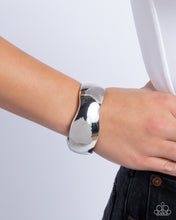 Load image into Gallery viewer, Curved Confident - Silver -#B954
