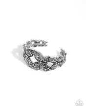 Load image into Gallery viewer, Mariposa Makeover - White #BF8127
