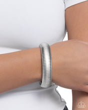Load image into Gallery viewer, Flashy Fringe - Silver #B922
