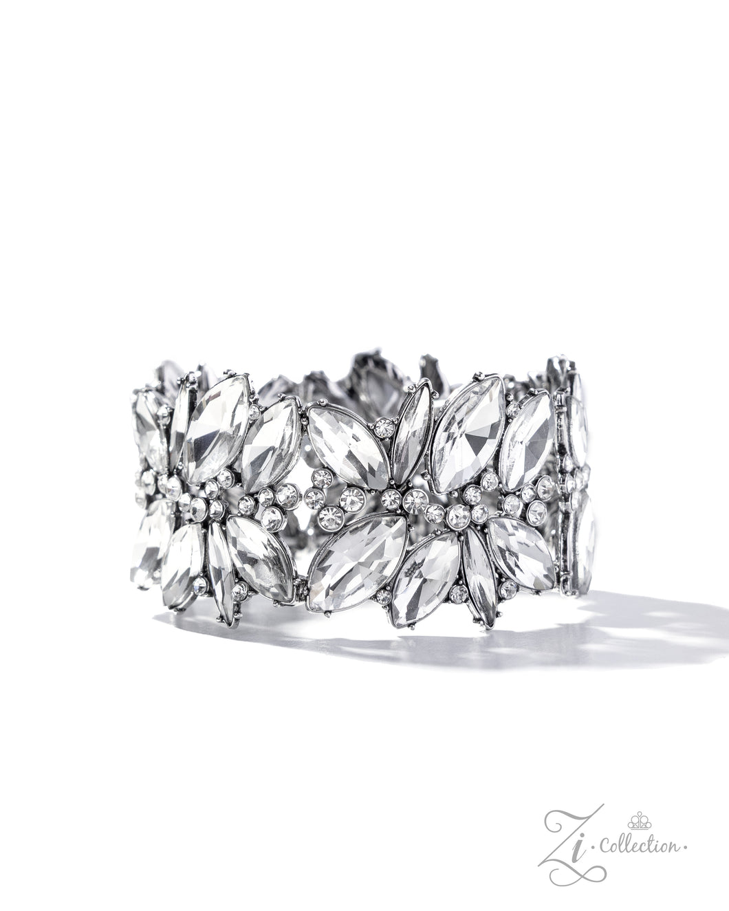 Composed Charm - White #ZI2523