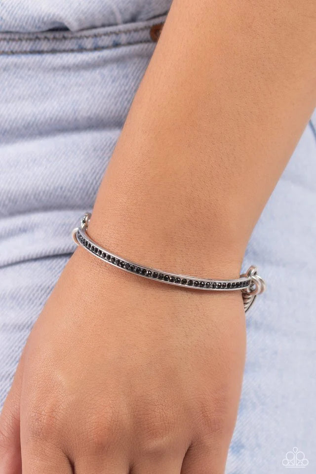 Thrilling Texture - Black #B870