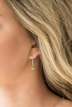 Load image into Gallery viewer, Chicly Centered - Green #N7199
