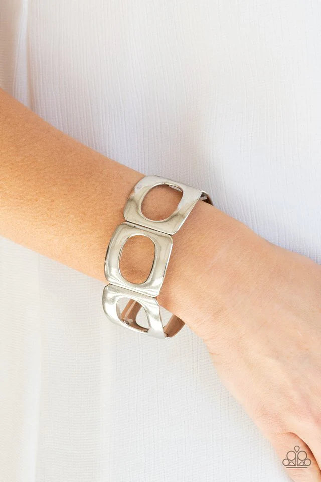 In OVAL Your Head - Silver #B869