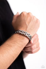 Load image into Gallery viewer, Celtic Cuff- Silver #M1183
