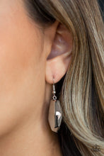 Load image into Gallery viewer, Looking Glass Glamorous - Red #A5138
