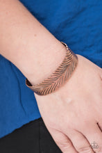 Load image into Gallery viewer, Ruffle Feathers - Copper #B706
