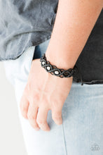 Load image into Gallery viewer, Nautical Navigator - Black #M1136
