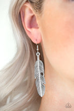 Load image into Gallery viewer, Feathers QUILL Fly - Silver #UE2265
