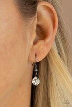 Load image into Gallery viewer, Flaunt Your Fringe - Black #SC3160
