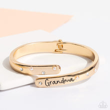 Load image into Gallery viewer, Gorgeous Grandma - Gold #MD001
