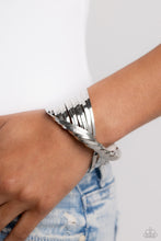 Load image into Gallery viewer, Radiant Ribbons - Silver #B847

