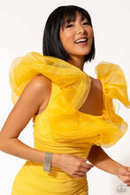 Load image into Gallery viewer, GLASSY Gallery - White #LOP527
